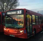 We love bright red buses in #Epsom @Epsomcoachesgro